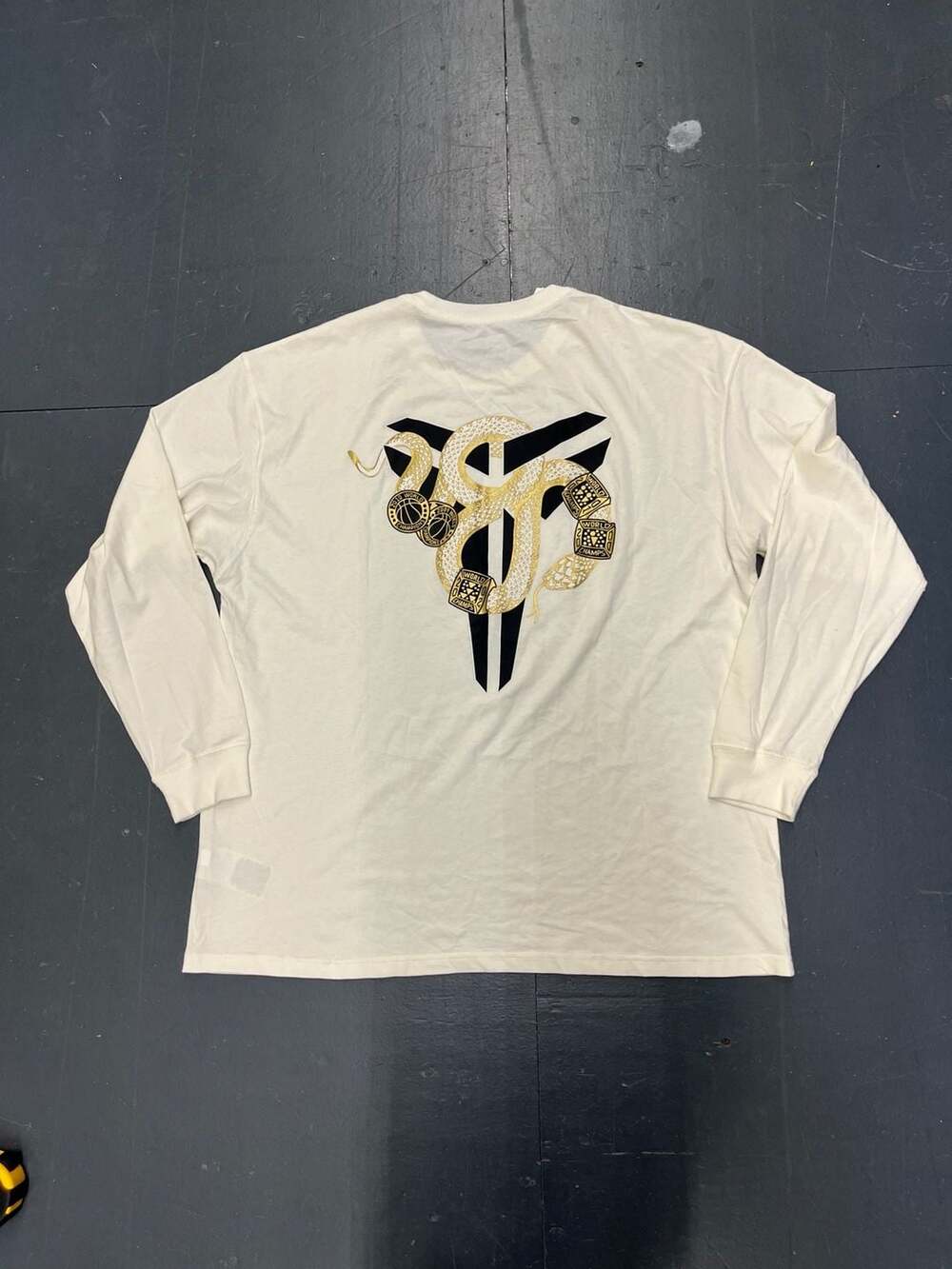 Nike Kobe Year Of Mamba Max90 Long-Sleeve T-Shirt 'Sail' - IB0242-133